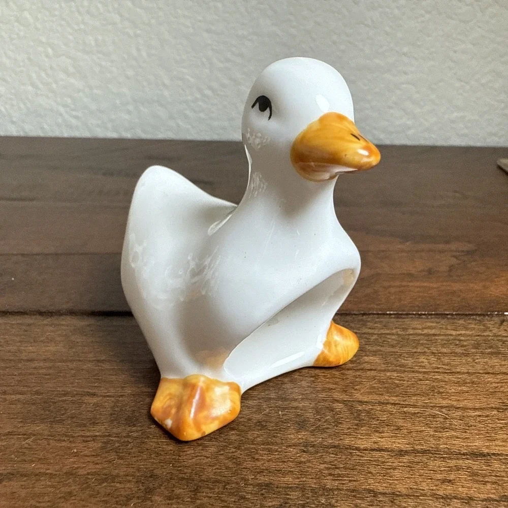 Pre Owned Vintage Set Of 8 Adorable White Ceramic Duck Napkin Holders